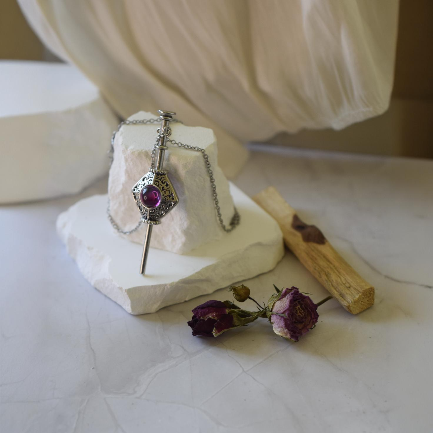 Collier de sorcière magique