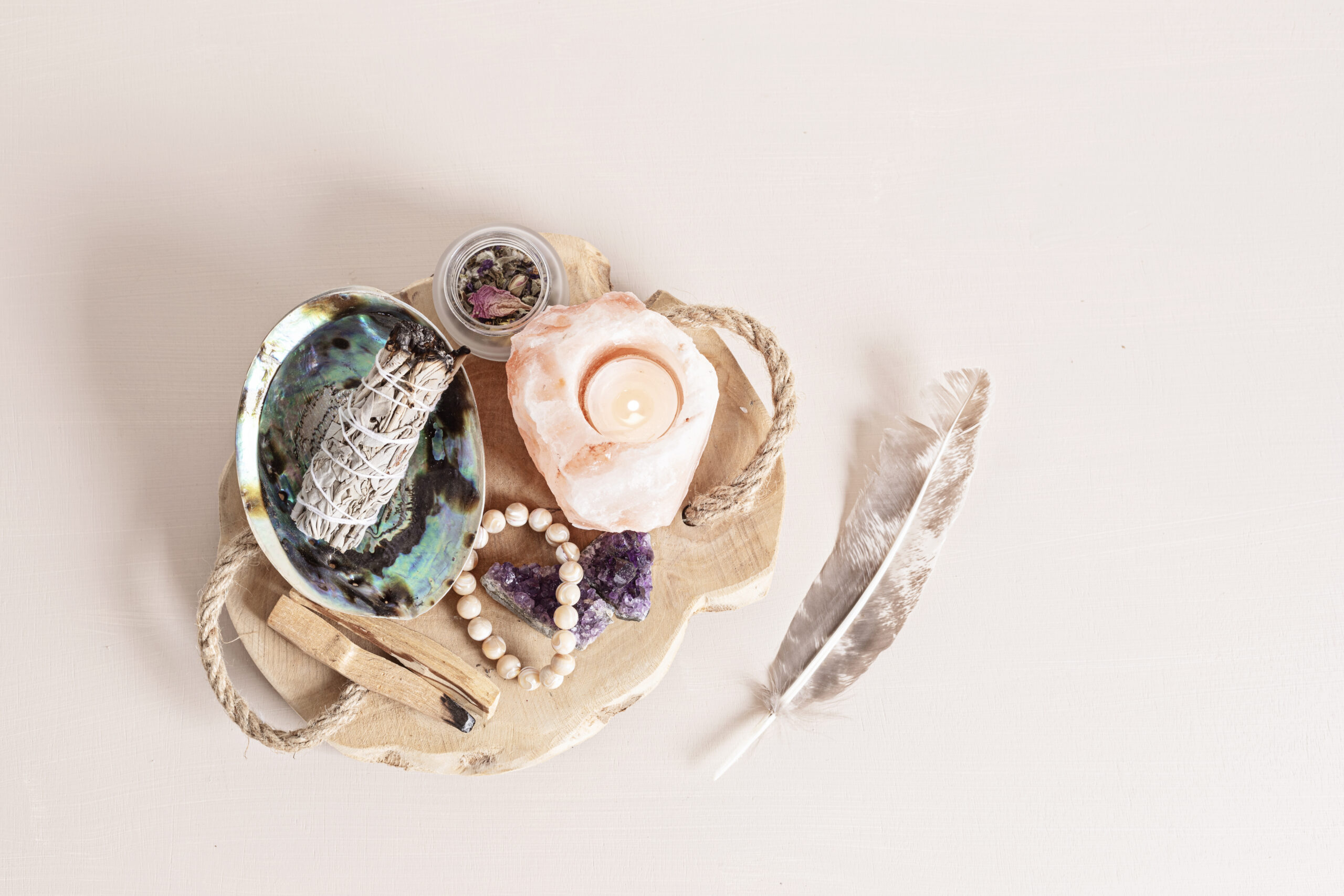 Smudge kit with white sage, palo santo, himalayan salt candle holder. Natural elements for wellbeing Smudge kit with white sage, palo santo, himalayan salt candle holder. Natural elements for wellbeing